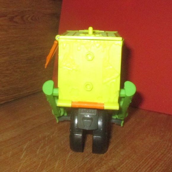 The Grossery Gang Putrid Power Delivery Strike Motorbike Chopper Motorcycle - Picture 5 of 6